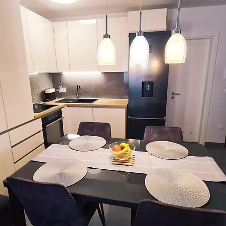 Апартаменты Porto Stella Каштела