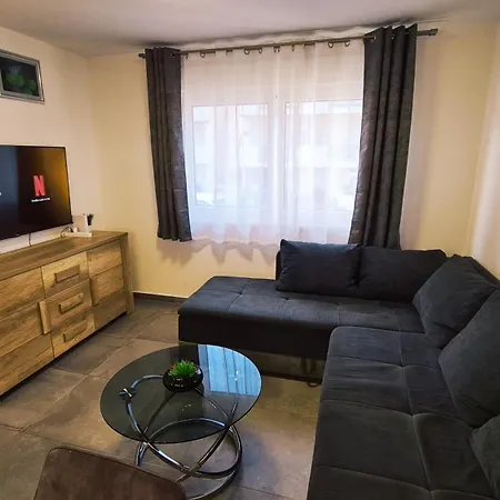 Porto Stella * Каштела